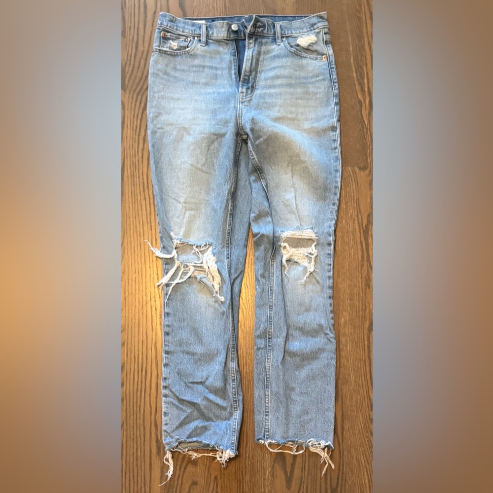 GAP Light Blue Distressed cheeky Straight leg high rise Jeans